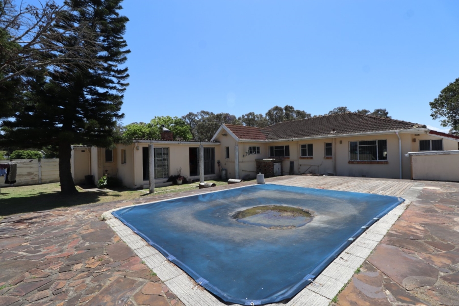 3 Bedroom Property for Sale in Kabega Park Eastern Cape